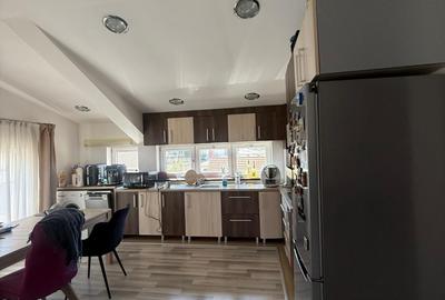 Apartament cu 3 camere semidecomandat în Zorilor - 6