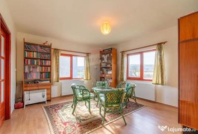 Casă cu 2 camere cu Teren 3301 Mp în Jucu