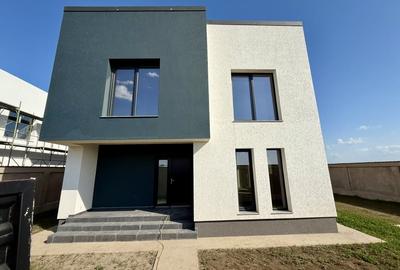 Vila de vanzare in Frumusani - 4 camere, foisor si curte spatioasa - 2