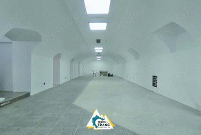 Spatiu comercial renovat in 2024 de 205 mp la Boul Rosu - 1