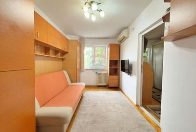 Apartament cu 3 camere semidecomandat, mobilat în Intim - 1