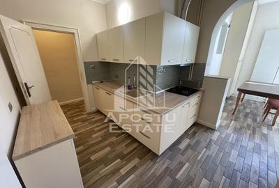 Apartament cu 4 camere decomandat în Medicină - 7