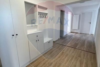 Apartament cu 4 camere decomandat, mobilat în Polivalentă - 9