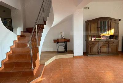 Casă cu 3 camere cu Teren 527 Mp în Central - 19