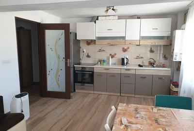 Apartament cu 3 camere decomandat în Bumbești-Jiu - 7