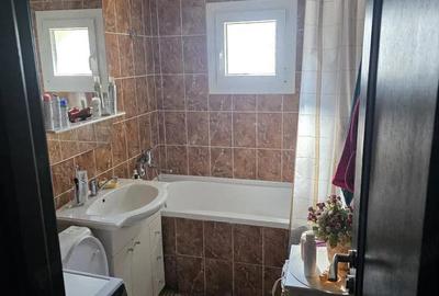 Apartament cu 2 camere decomandat în Carpați 2 - 1