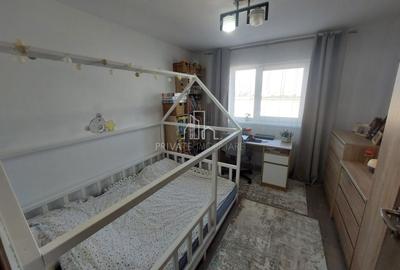 Apartament 3 Camere , De Vanzare, 22 Decembrie, 7 Noiembrie - 7