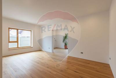 Duplex cu 3 camere cu Teren 325 Mp în Sânmihaiu Român - 14