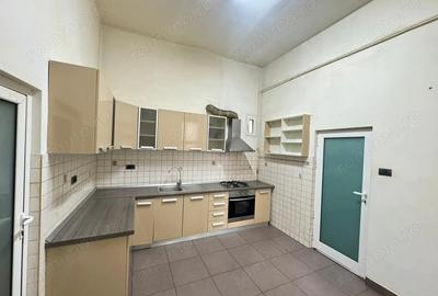 Casa 4 camere de inchiriat zona centrala - 14