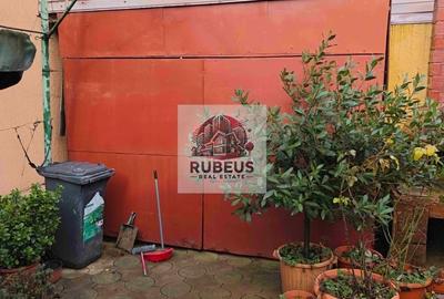 Casă individuală cu 5 camere cu Canalizare în Central - 77