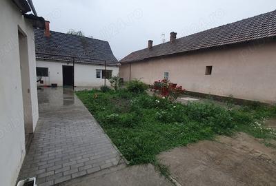 Casă cu 2 camere cu Teren 1000 Mp în Central - 6