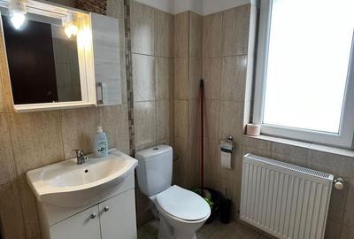 Apartament cu 2 camere decomandat în Roșu - 8