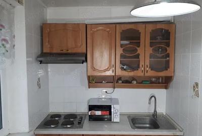 Garsonieră decomandată în Militari - 2