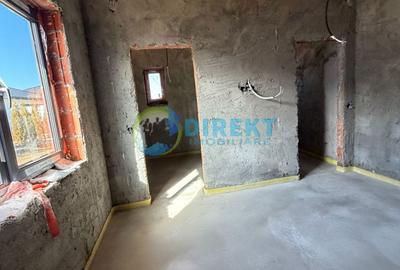 Casă cu 4 camere cu Teren 500 Mp în Central - 2