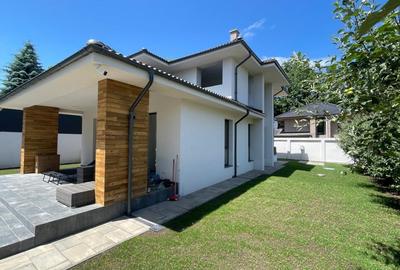 *Vila Bucium-Visan* - 650mp teren - *toate utilitatile* - 10