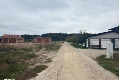 Teren de 2500 mp, în Central