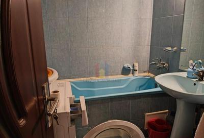 Dorobantilor-Catedrala 2 camere Etaj 3 Conf 1 decomandat - - 8