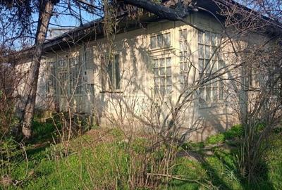 Casă cu 5 camere cu Teren 369 Mp în Zăvoaia