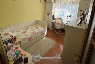 Apartament cu 3 camere decomandat, mobilat în Nicolina - 12