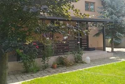 Casă cu 5 camere cu Teren 500 Mp în Sânpetru - 1