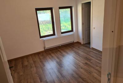 Apartament cu 3 camere decomandat în Central - 6