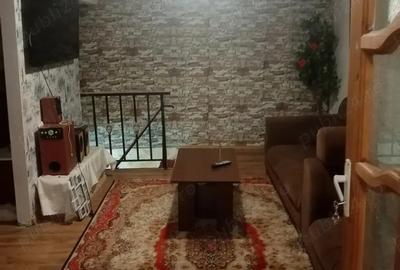 Casă cu 4 camere cu Teren 300 Mp în Țegheș - 2