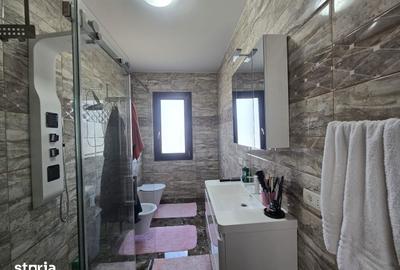 Casă cu 6 camere cu Teren 2000 Mp în Central - 14