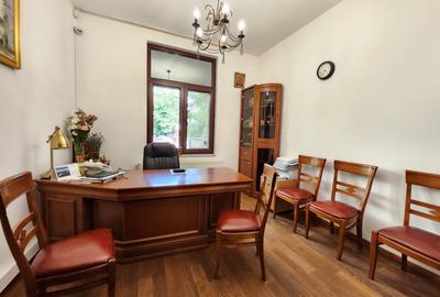Casă cu 9 camere cu Teren 270 Mp în Barbu Văcărescu - 3