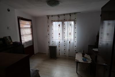 Casa + teren de vanzare - 4