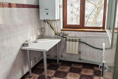 Apartament cu 3 camere semidecomandat în Bălcescu - 2