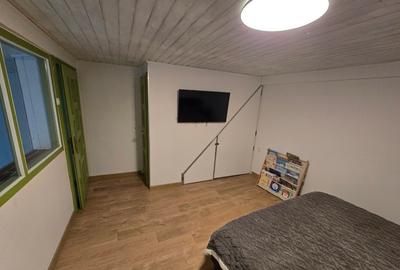 Apartament cu 3 camere semidecomandat în Schei - 13