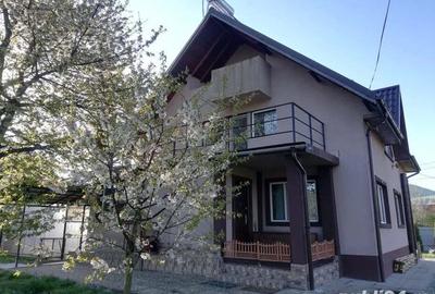 Casă cu 5 camere în Malu cu Flori - 5