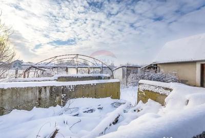 Casă cu 5 camere cu Teren 1620 Mp în Central - 2