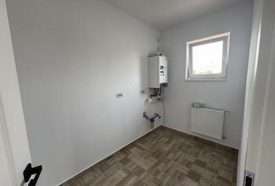 Individuala Parter Sanmihaiu Roman,3 dormitoare,2 bai,Curte Amenajata - 9