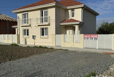 Casă cu 4 camere cu Teren 250 Mp în Șag - 3