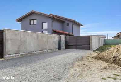 Casă cu 4 camere în Sânleani - 18