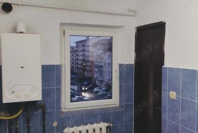 Apartament cu 3 camere decomandat în Central - 2