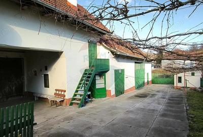 Casă cu 4 camere cu Teren 1084 Mp în Vale - 14