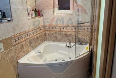 DE INCHIRIAT Apartament cu 4 camere in zona Scriitorilor - 24