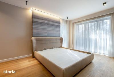 Casă cu 9 camere cu Teren 444 Mp în Centrul Civic - 8