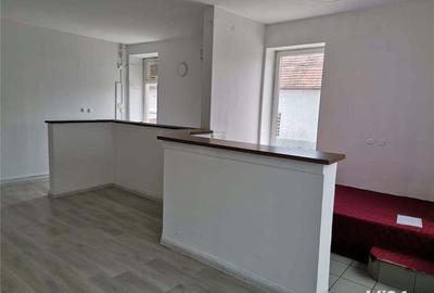 Casă cu 5 camere cu Teren 123 Mp în Reghin - 4
