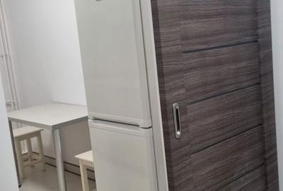 Apartament cu 2 camere semidecomandat în 1 Decembrie 1918
