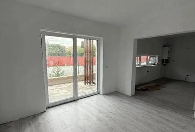 Casă cu Teren 620 Mp în Central - 2