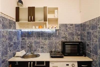 Garsoniera luminoasa,mobilata, accesorizata,loc parcare,Tractorul, Brasov. Tur 3 - 19