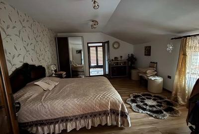 Apartament cu 4 camere în Central - 2