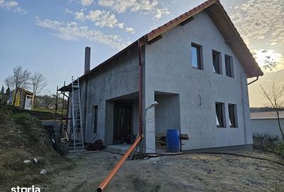 Casă cu 5 camere cu Teren 783 Mp în Feleacu - 3