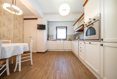 Apartament cu 3 camere decomandat în Sub Arini - 8