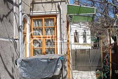 Casă cu 6 camere cu Canalizare în Central - 6