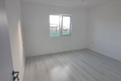 Casă individuală cu 6 camere cu Teren 200 Mp în Lumina - 1