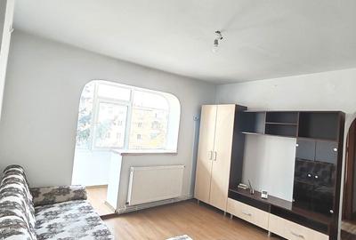 Apartament cu 2 camere semidecomandat în Trivale